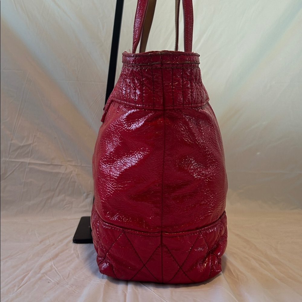 COACH 18674 Poppy Daisy Quilted Liquid Gloss Patent Leather Shoulder Bag Tote - Picture 3 of 11